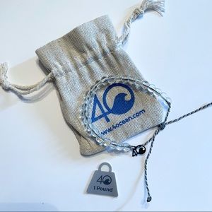 NWOT 4Ocean Light/Dark Grey Bracelet